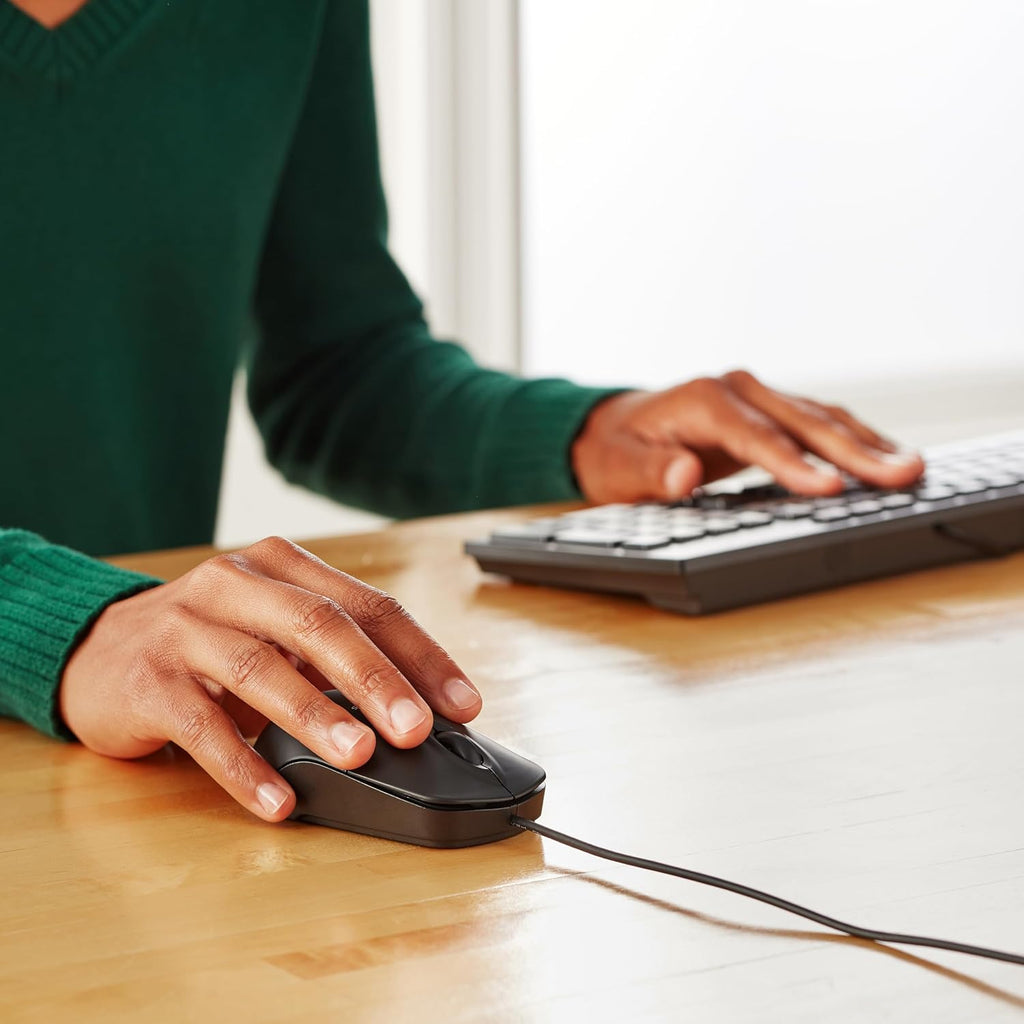 Mouse ottico nero con USB e 3 pulsanti per Windows e Mac OS X Amazon Basics