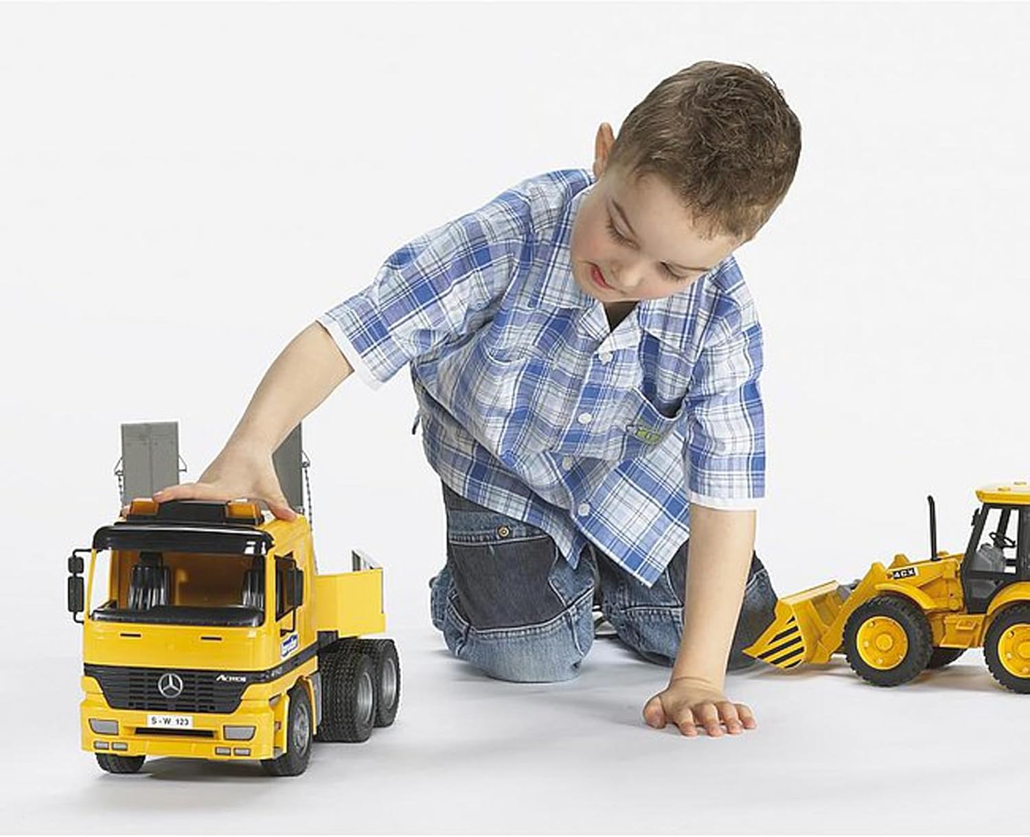 Terna JCB 4CX con benna frontale 02428 Bruder