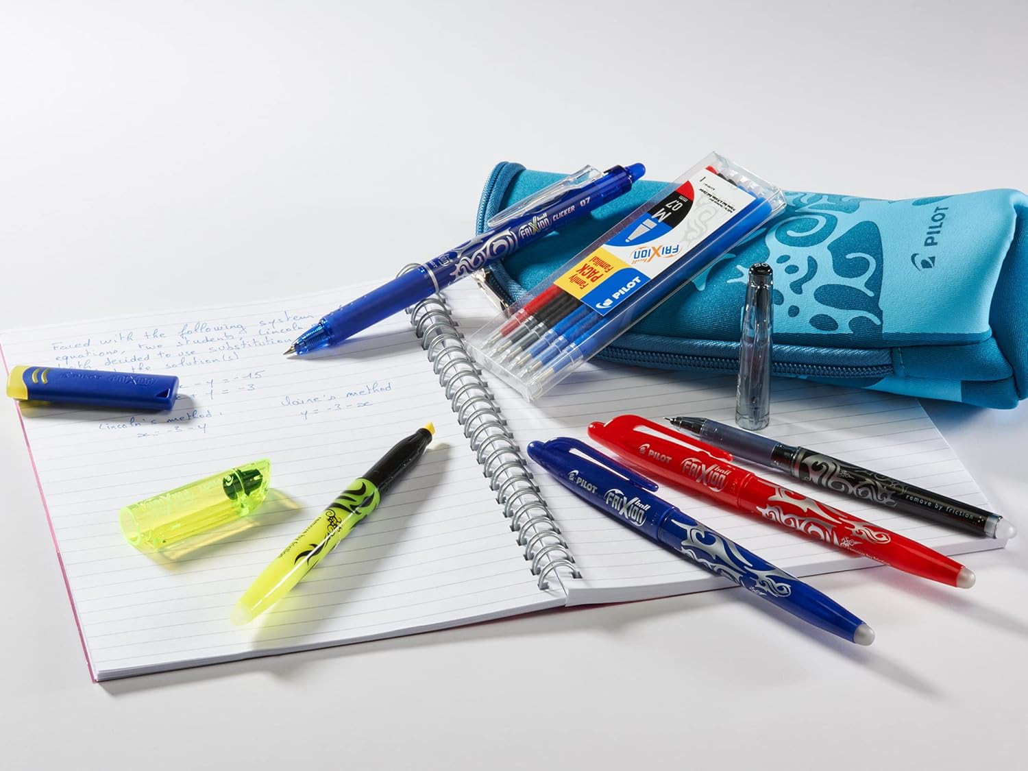 Pilot Frixion Clicker 2 penne + 2 pack refill Blu